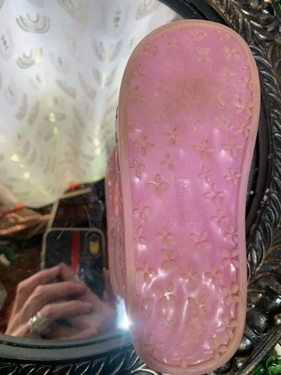 Old Navy Pink Jelly Mary Jane Sandals with Bow Accents - Picture 4 of 5